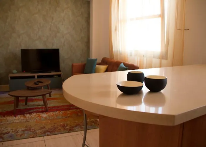 Plaza Del Charco - Puerto Viejo * 拉克鲁斯